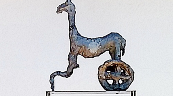 UNICORNIO Nº 2, aluminio fundido, 122 x 28 x 17 cm